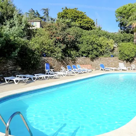 Snug In Les Mimosas With Pool Feriehus Bormes-les-Mimosas