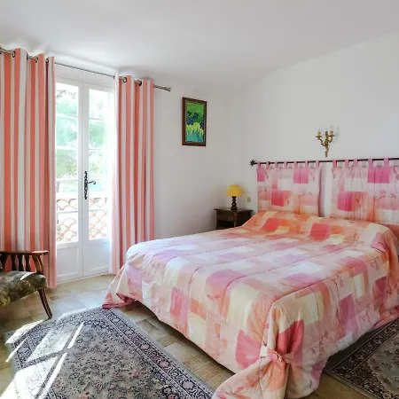 Feriehus Snug In Les Mimosas With Pool