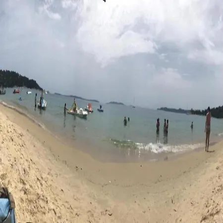 In Near Beaches & Pool 봄레미모사