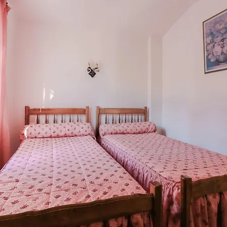 בית נופש Snug In Les Mimosas With Pool בורם-לה-מימוזה