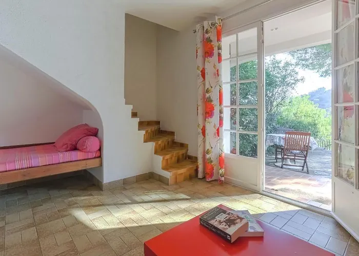 Сasa de vacaciones In Near Beaches & Pool *